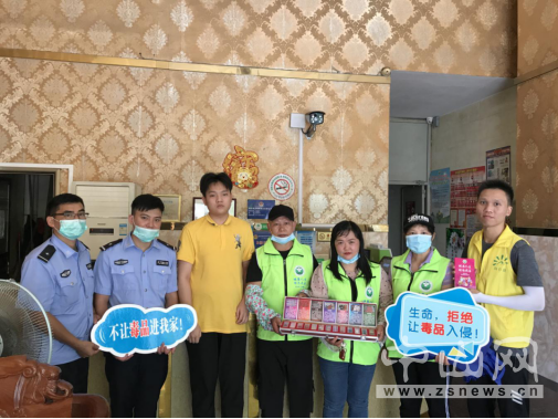 阜沙鎮(zhèn)禁毒信息〔2020〕第121期--阜沙禁毒宣傳進(jìn)場(chǎng)所，鞏牢全民“防毒墻”（2020.8.16）